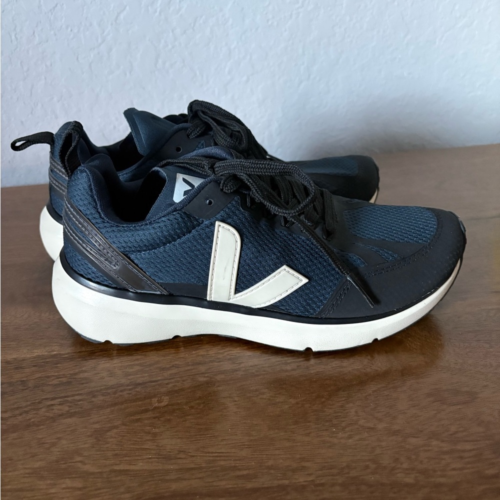 Veja women’s sneakers